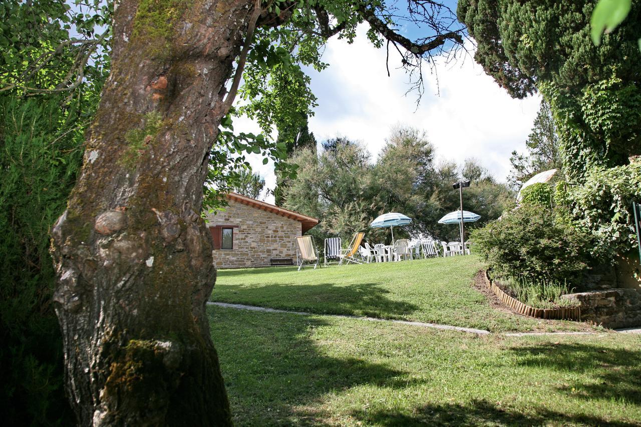 Agriturismo Villa Mozart Nel Verde Gubbio Exterior photo