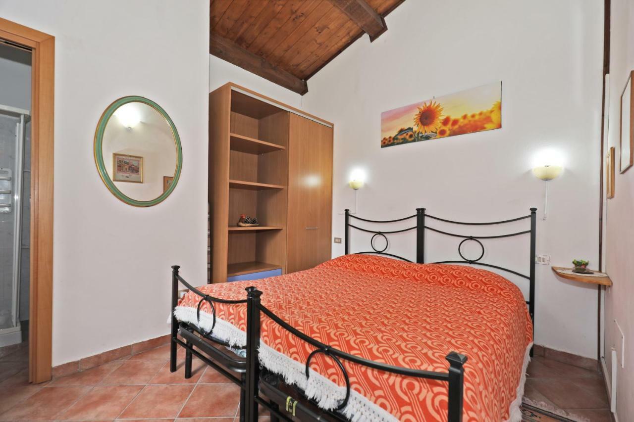 Agriturismo Villa Mozart Nel Verde Gubbio Exterior photo
